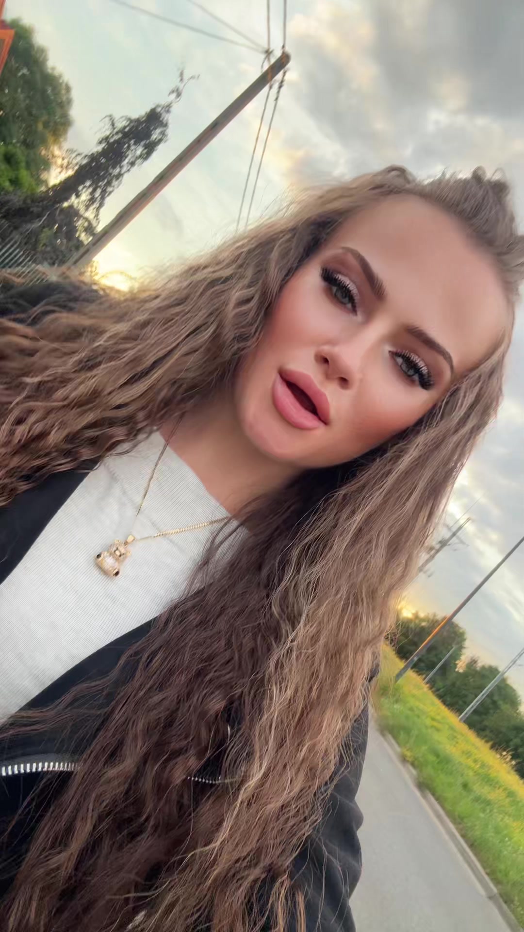 @💎🄰🄽🄶🄴🄻💎