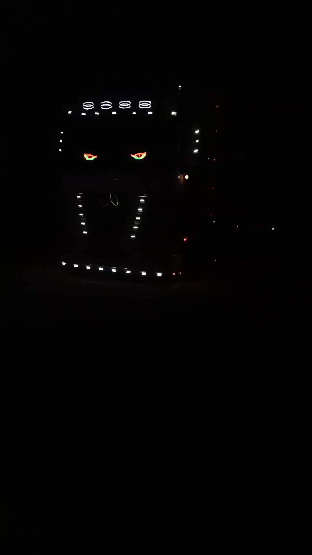 @Šmeker ✌️✌