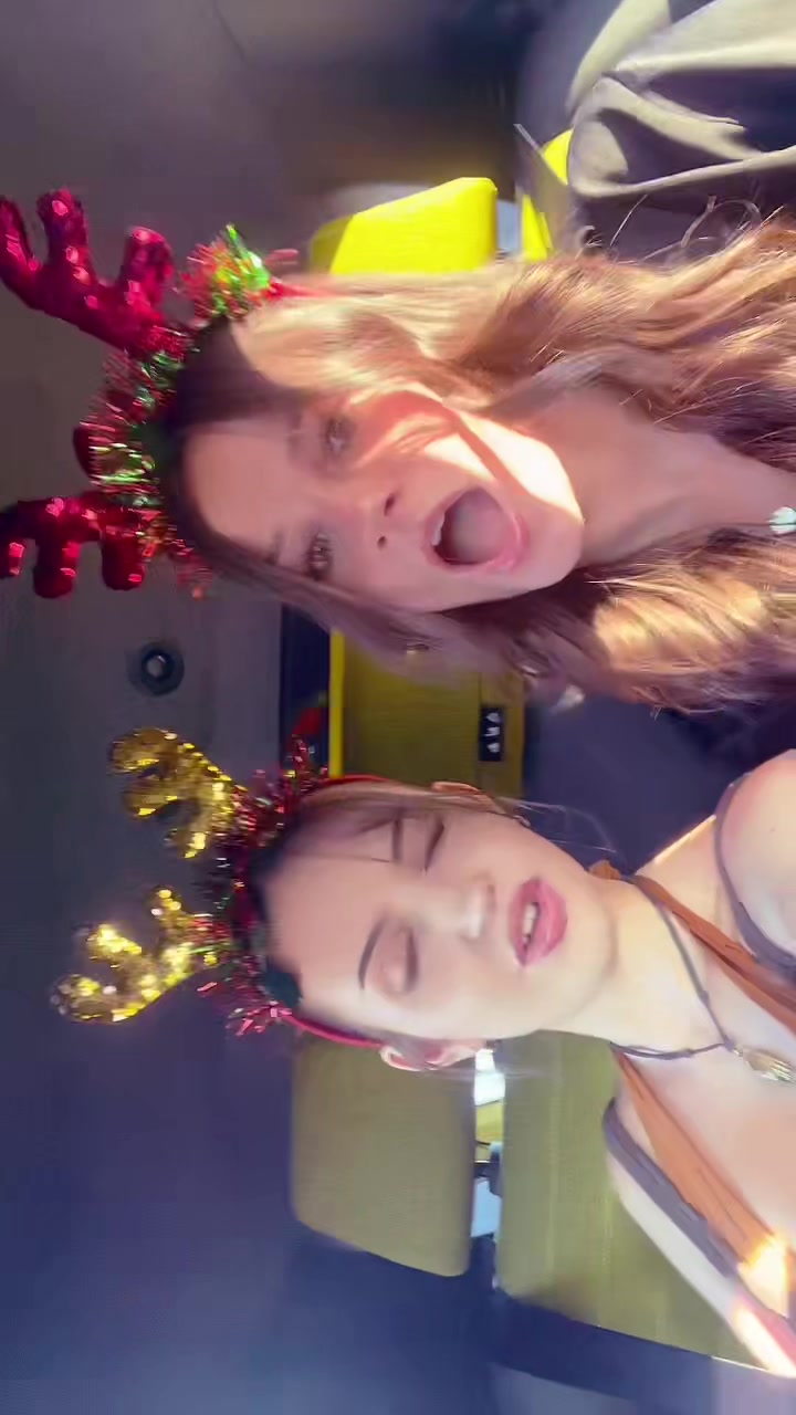 @jeannefrn