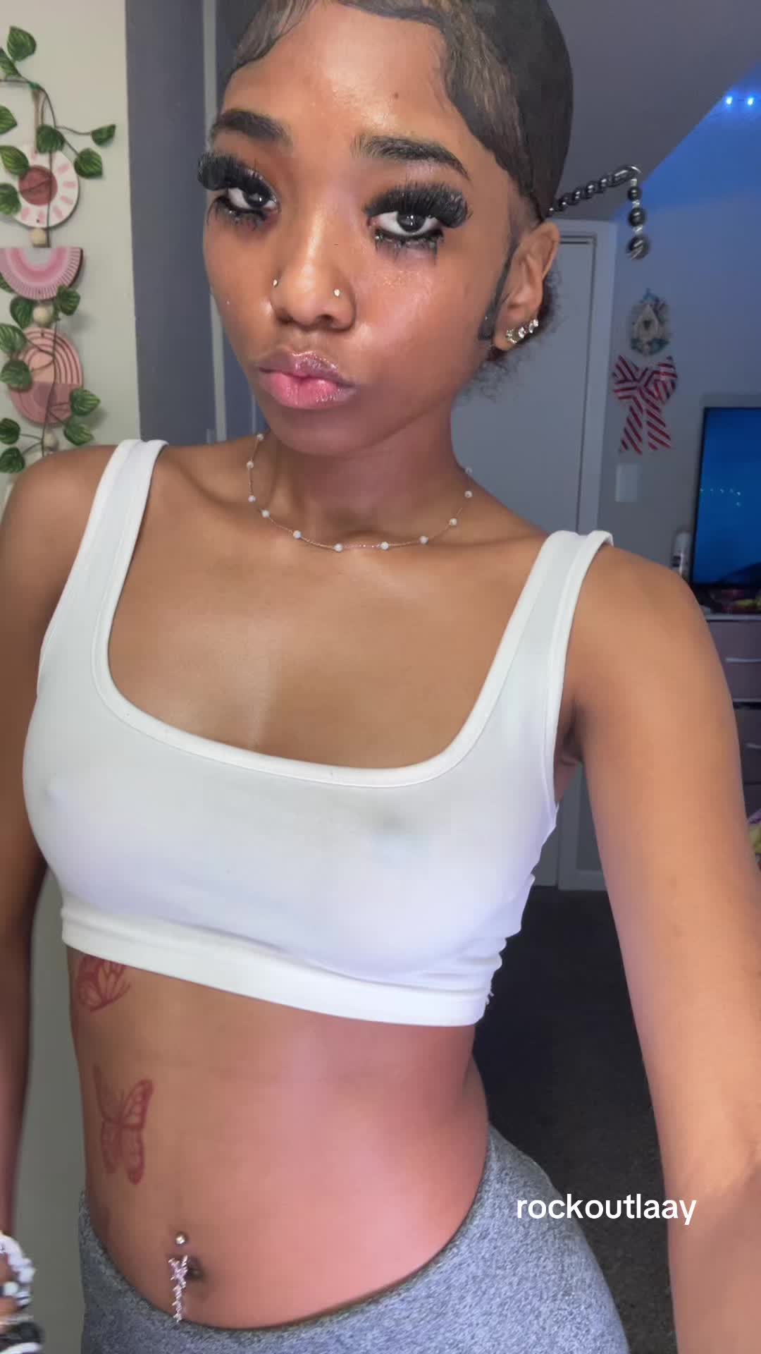 @rockoutlaay