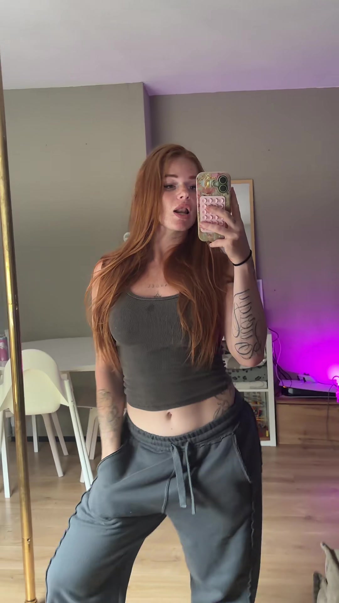 @Nikki 🐯🩷