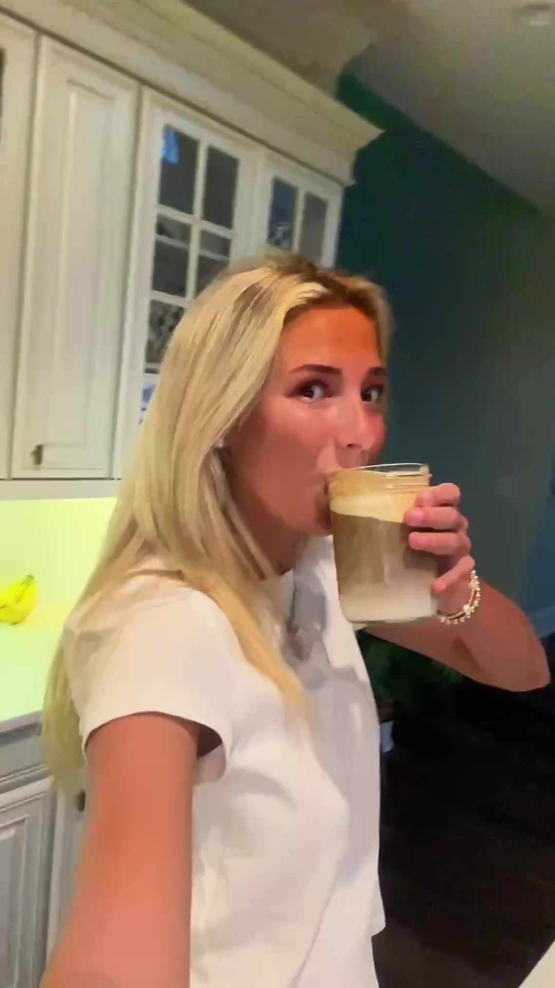 @mollycatherineb