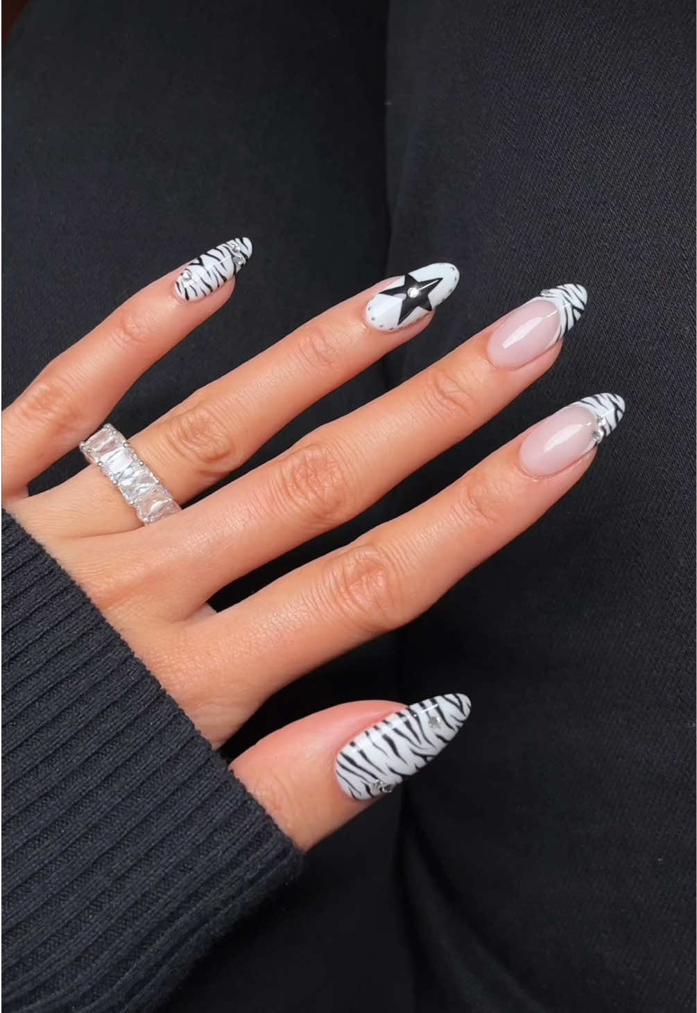 @Alison | @nailsbyalsn