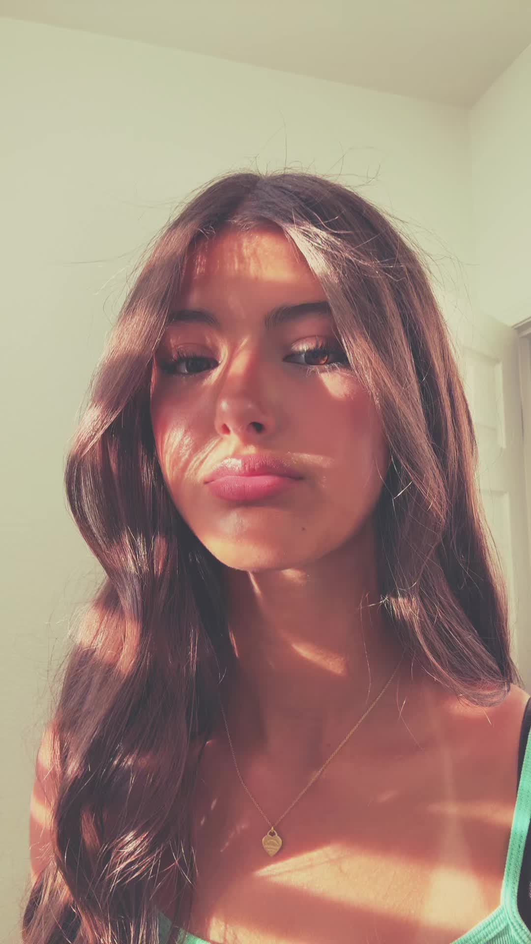 @Maybel