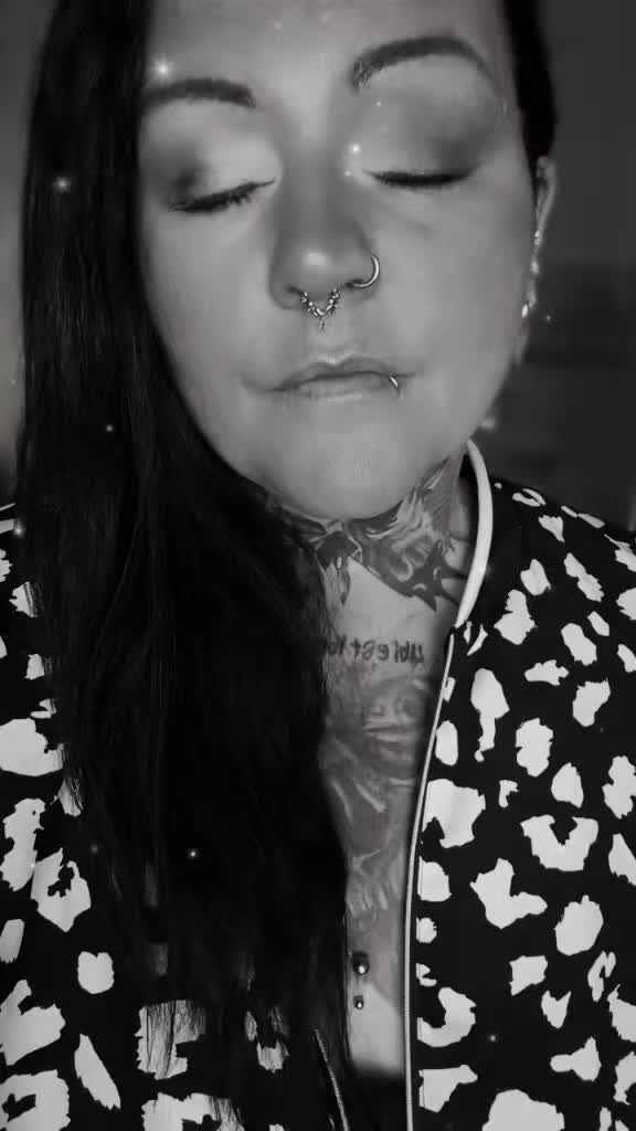 @💀curvyinkqueen💀