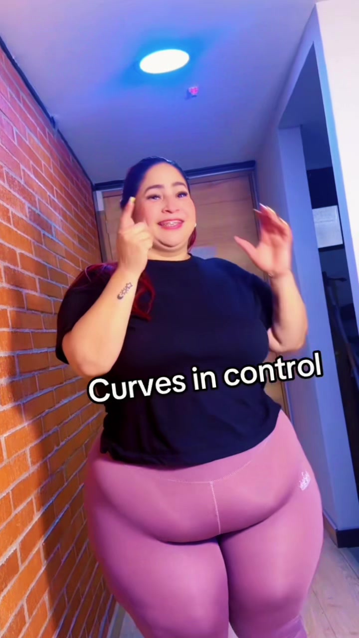 @lolapearvibes