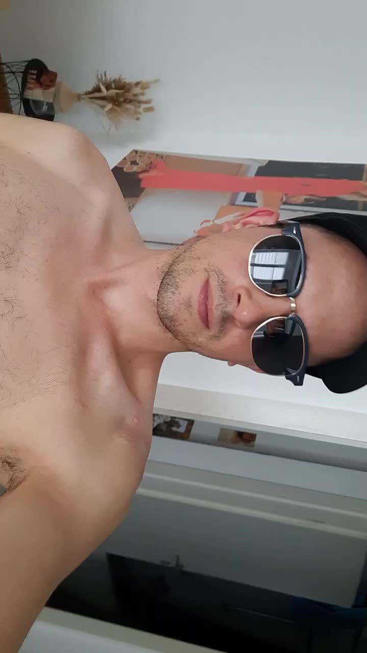 @andre_k1994🏳️&zwj;🌈