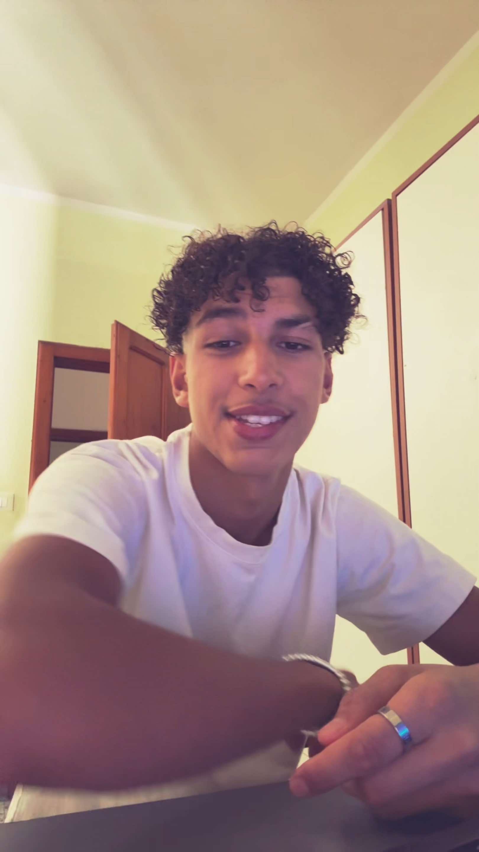 @𝓐🧑🏽&zwj;🦱🇲🇦
