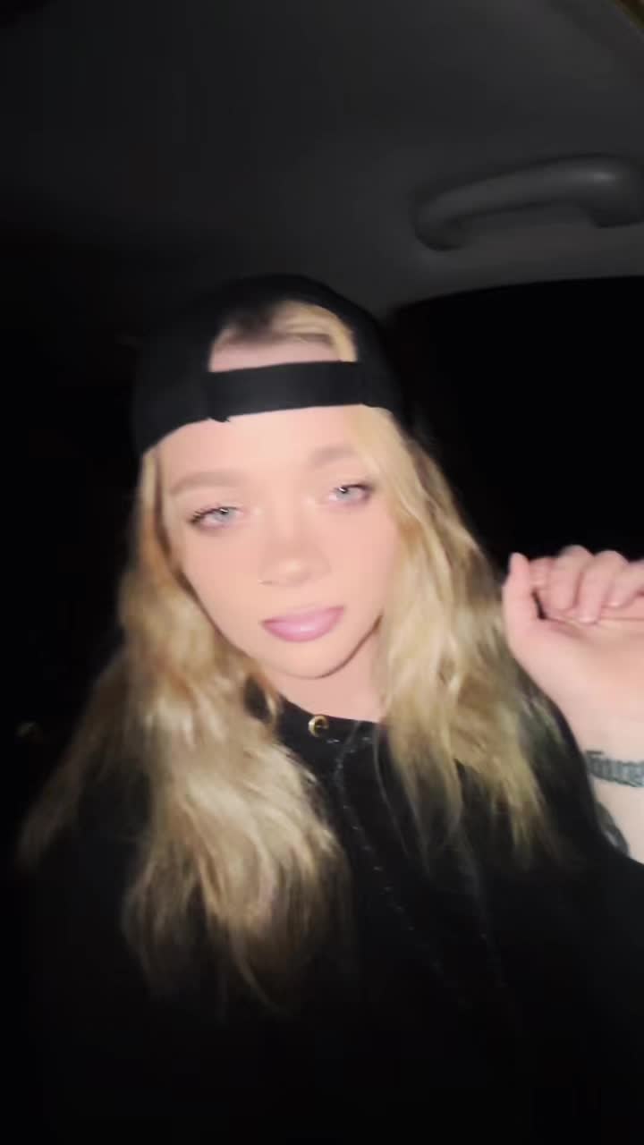@leximarie