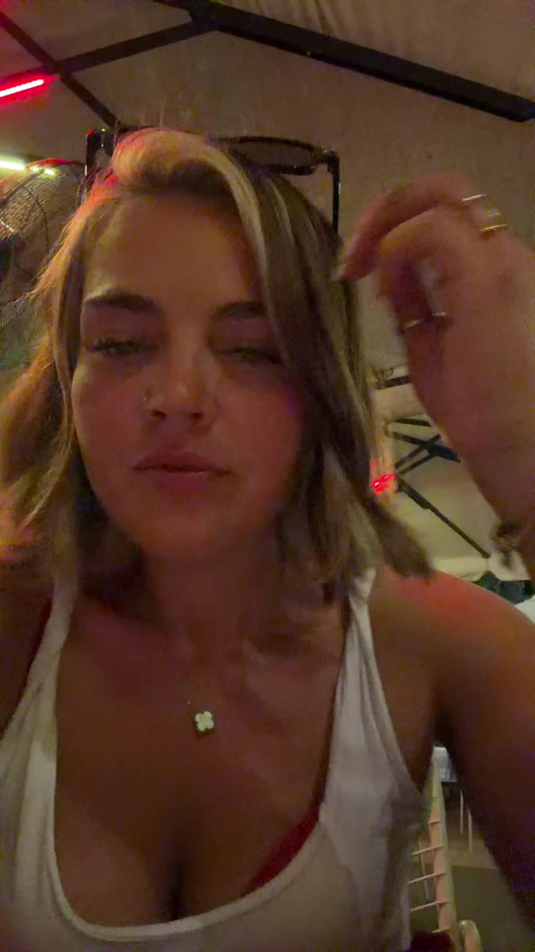 @Evietempest_