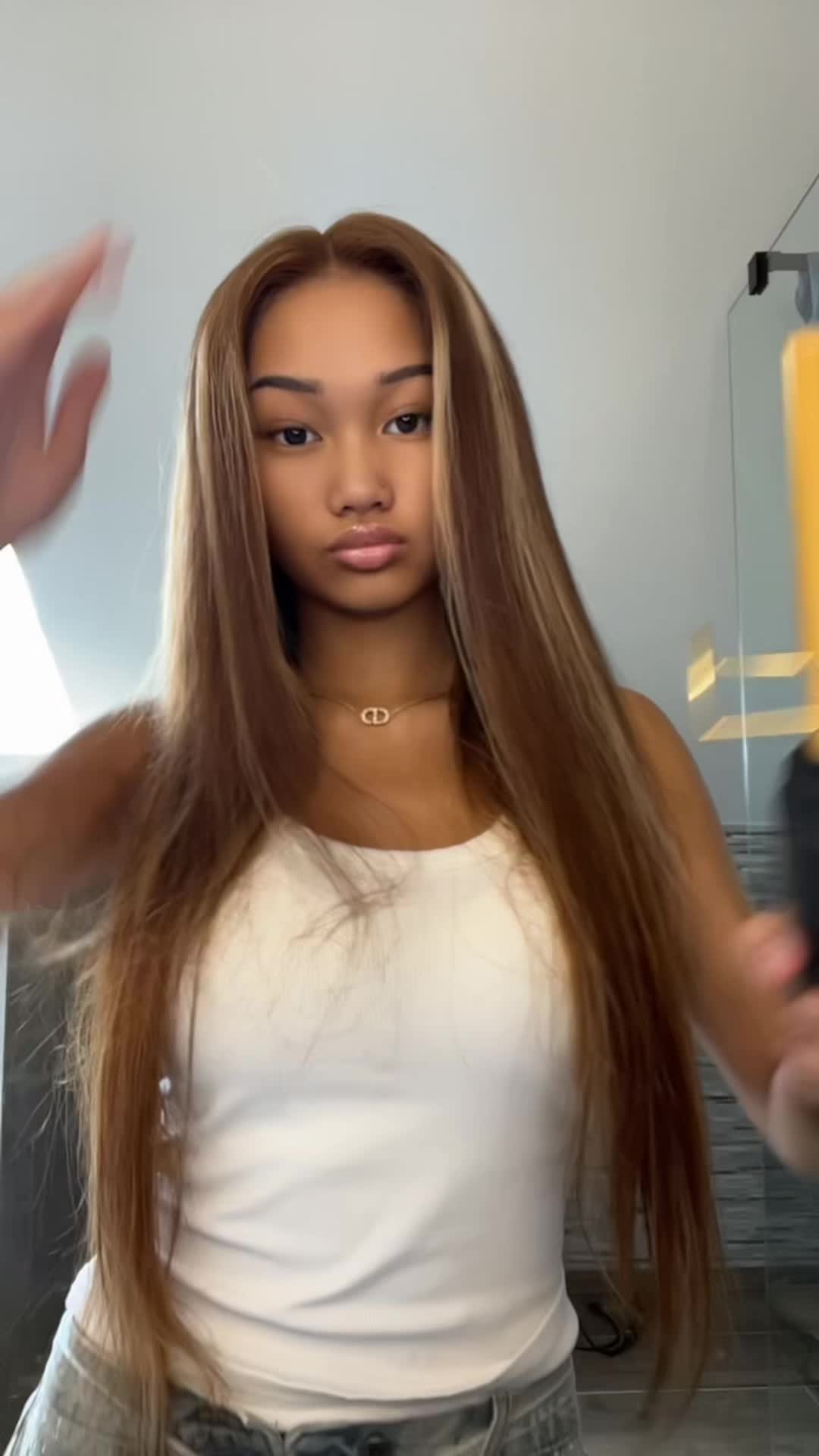 @prettylouanh