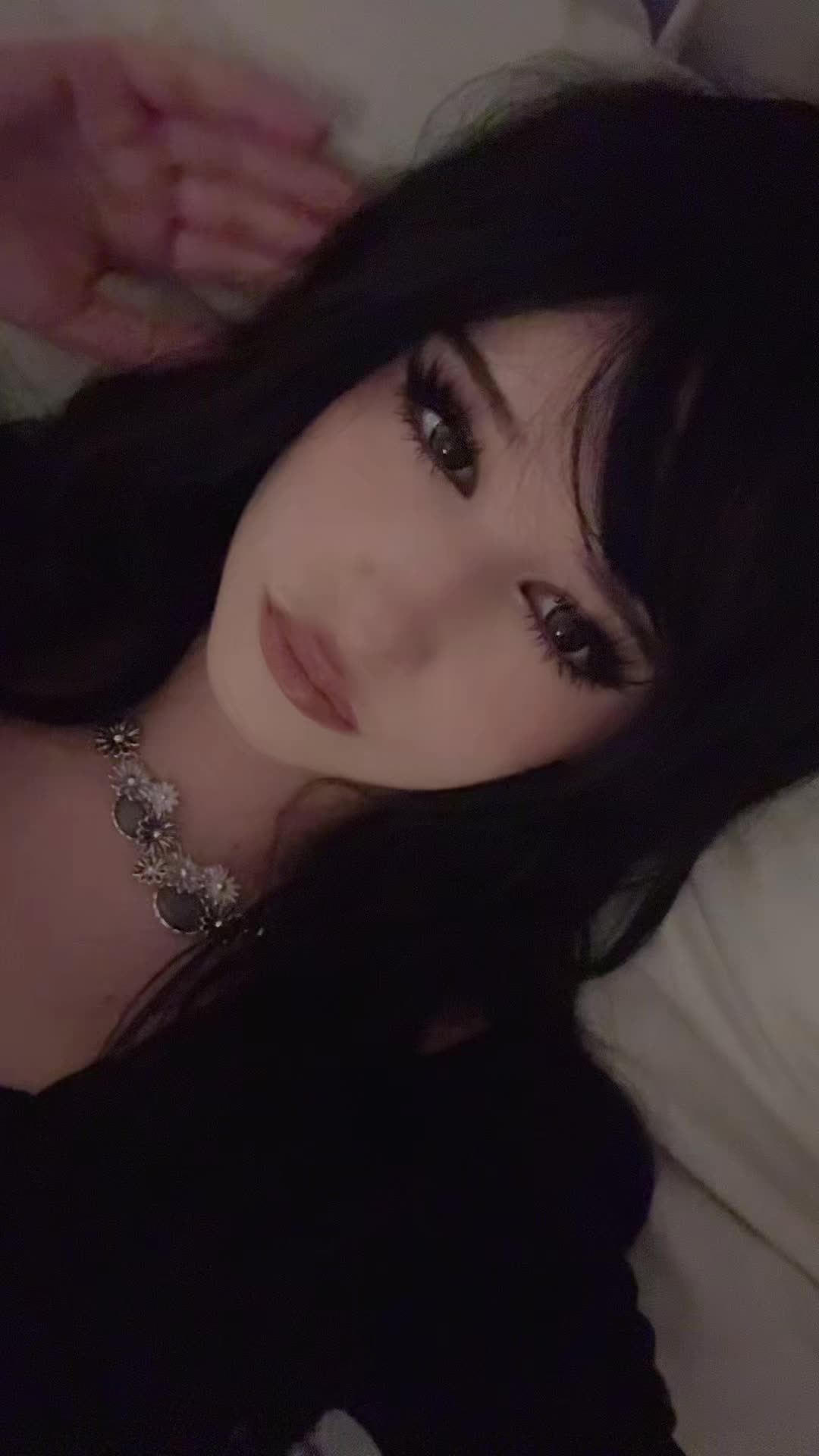 @Q