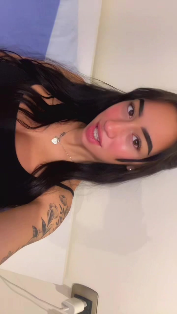@mel bby🍒