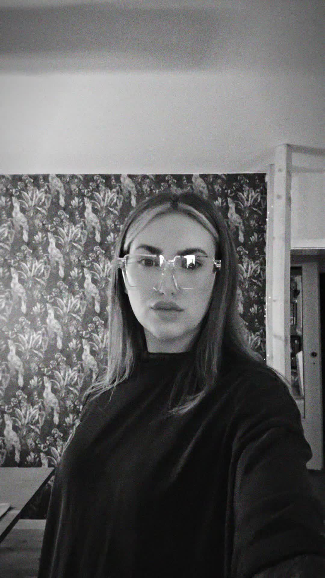 @⚡ KATHARINA 🔥 ADHD & OOTD 🧿