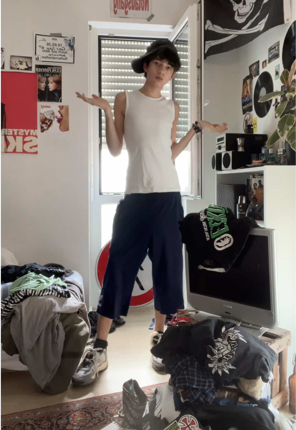 @:P