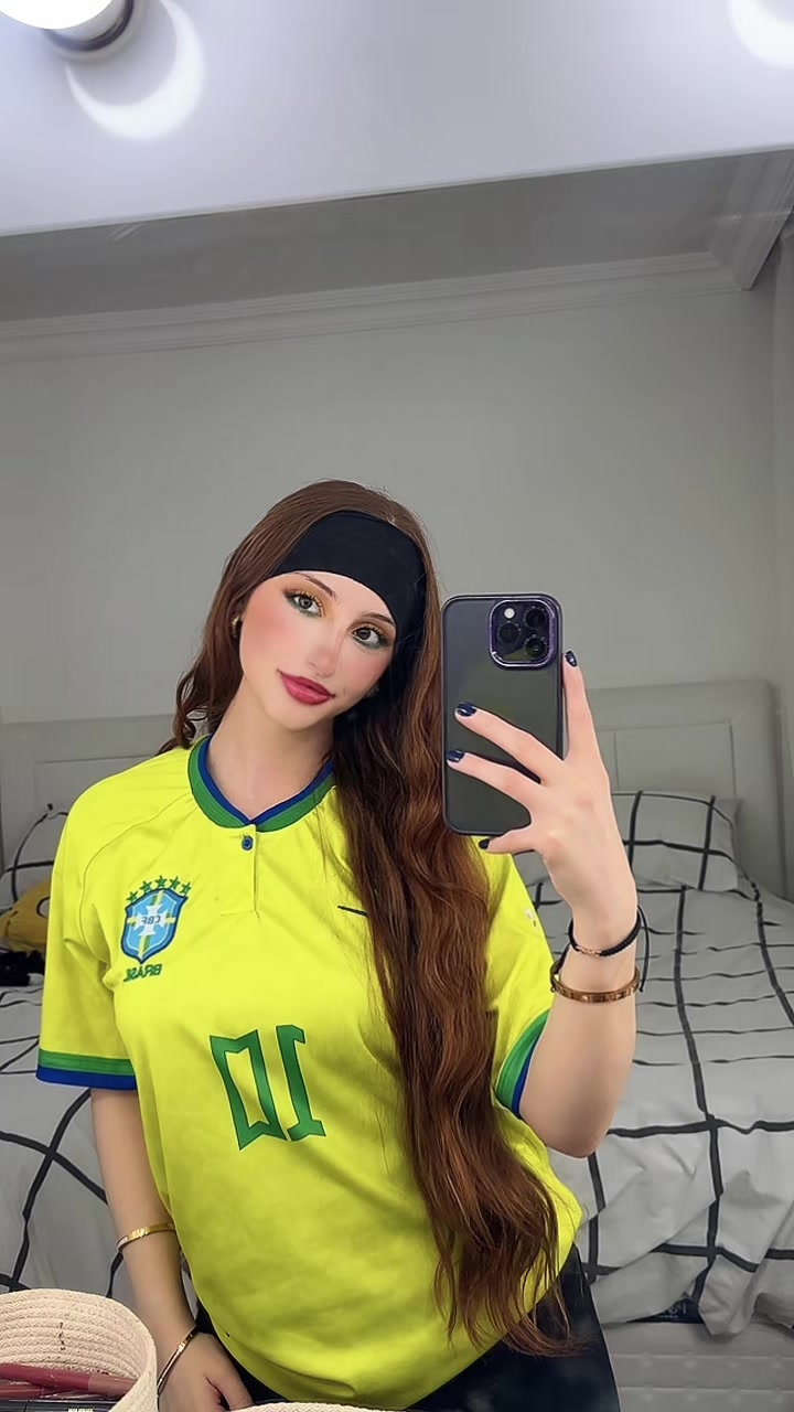 @𝒜𝓃𝑜𝑜𝒹  🦢.