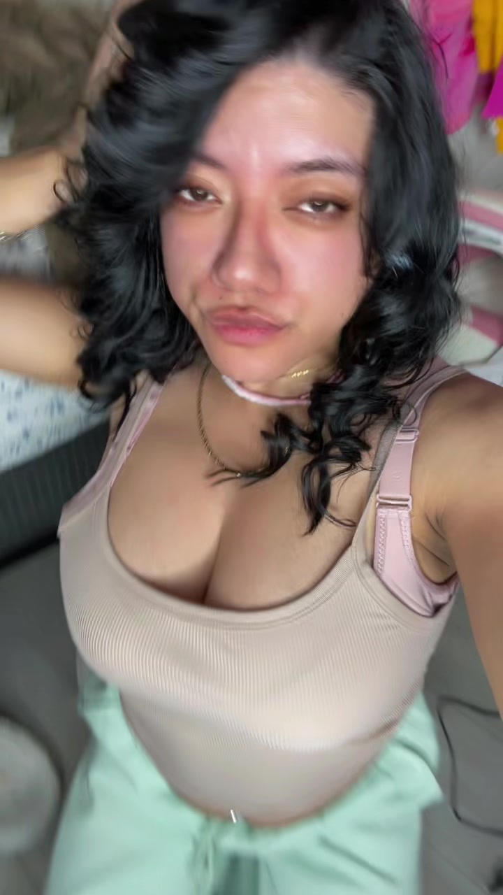 @E L L A🇲🇽⛈️🤍
