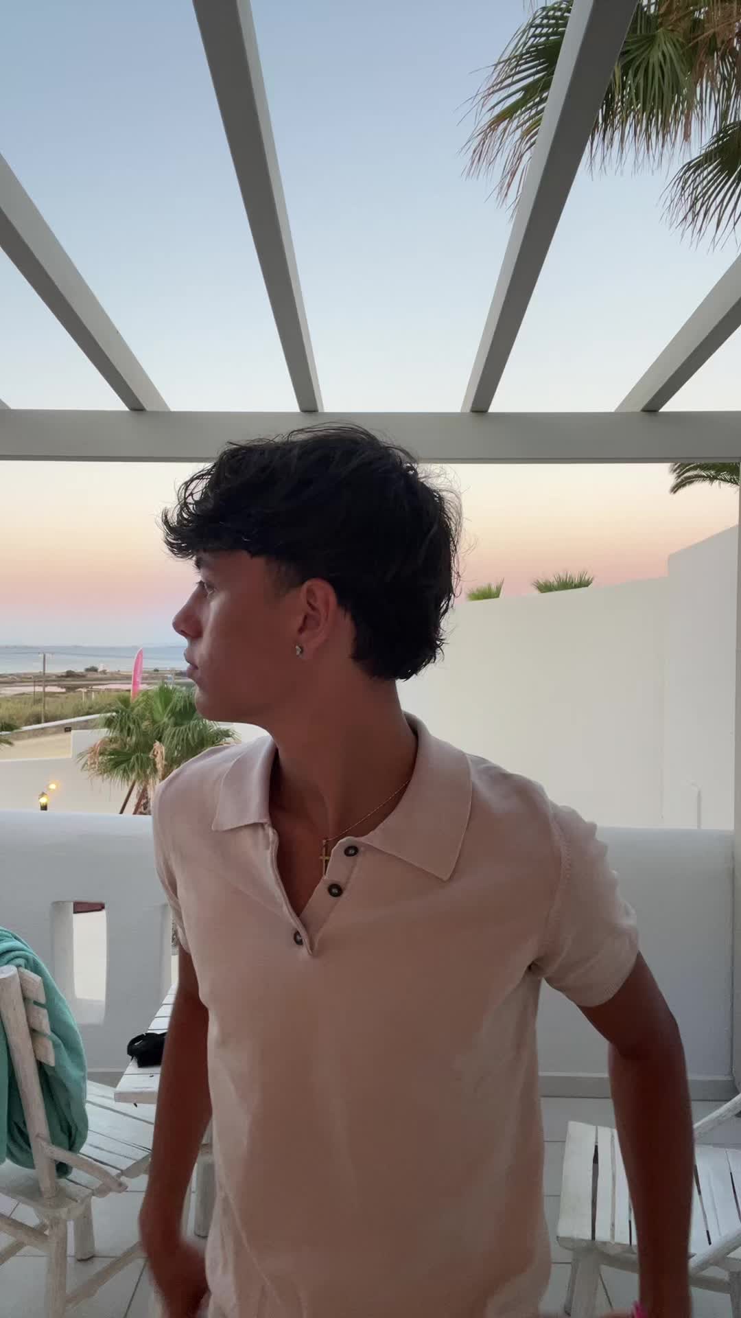 @T O M M Y 🦋