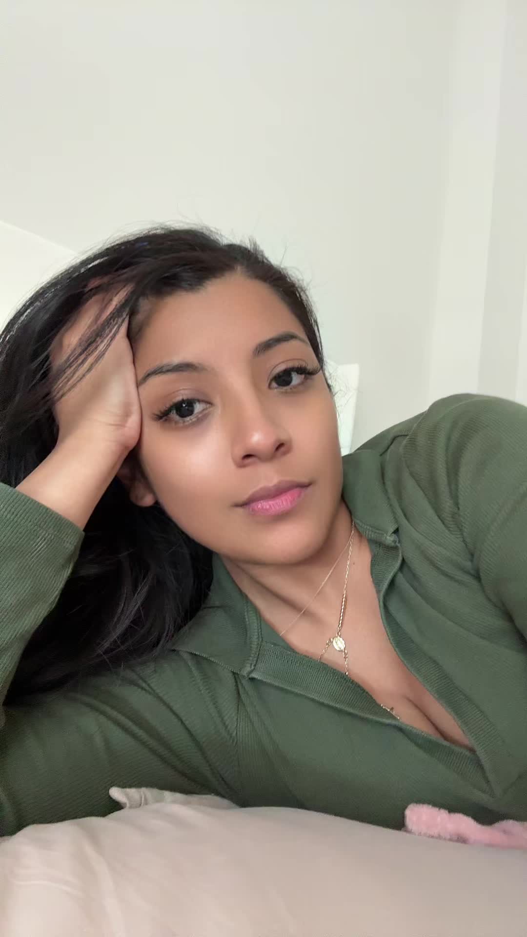 @isabankz