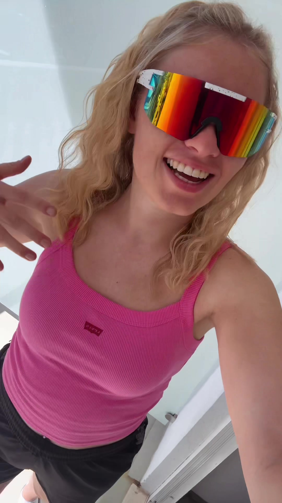 @justlarathings