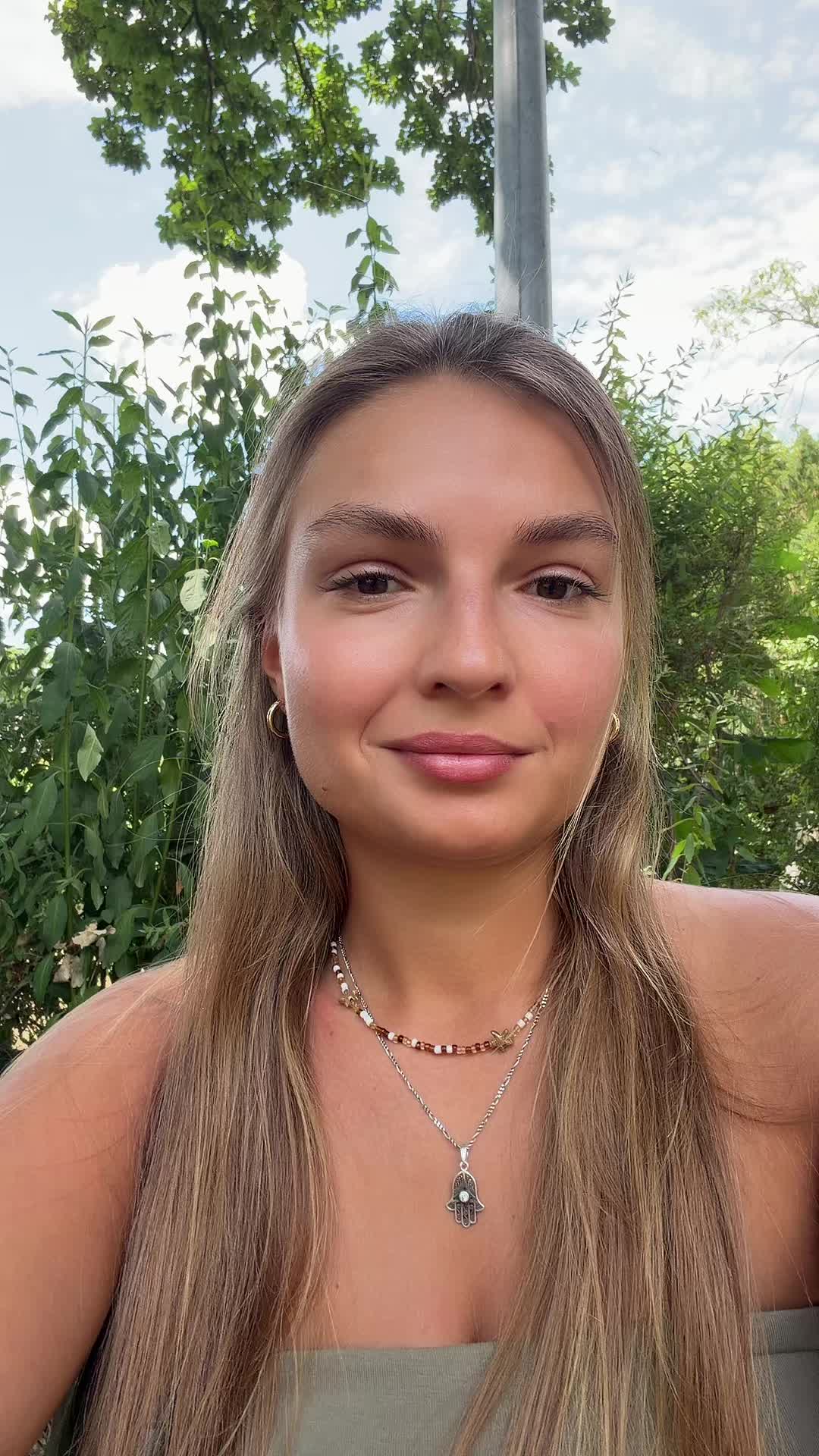 @lauratepower