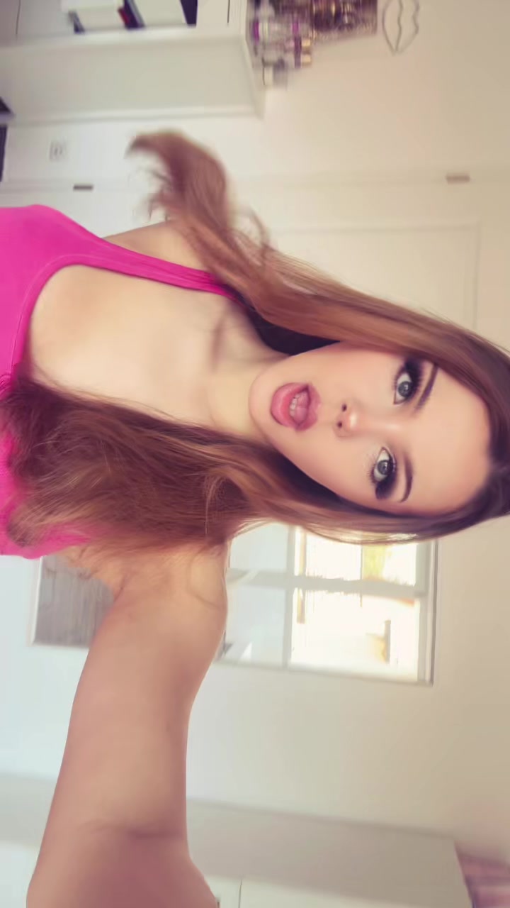 @Ella😚