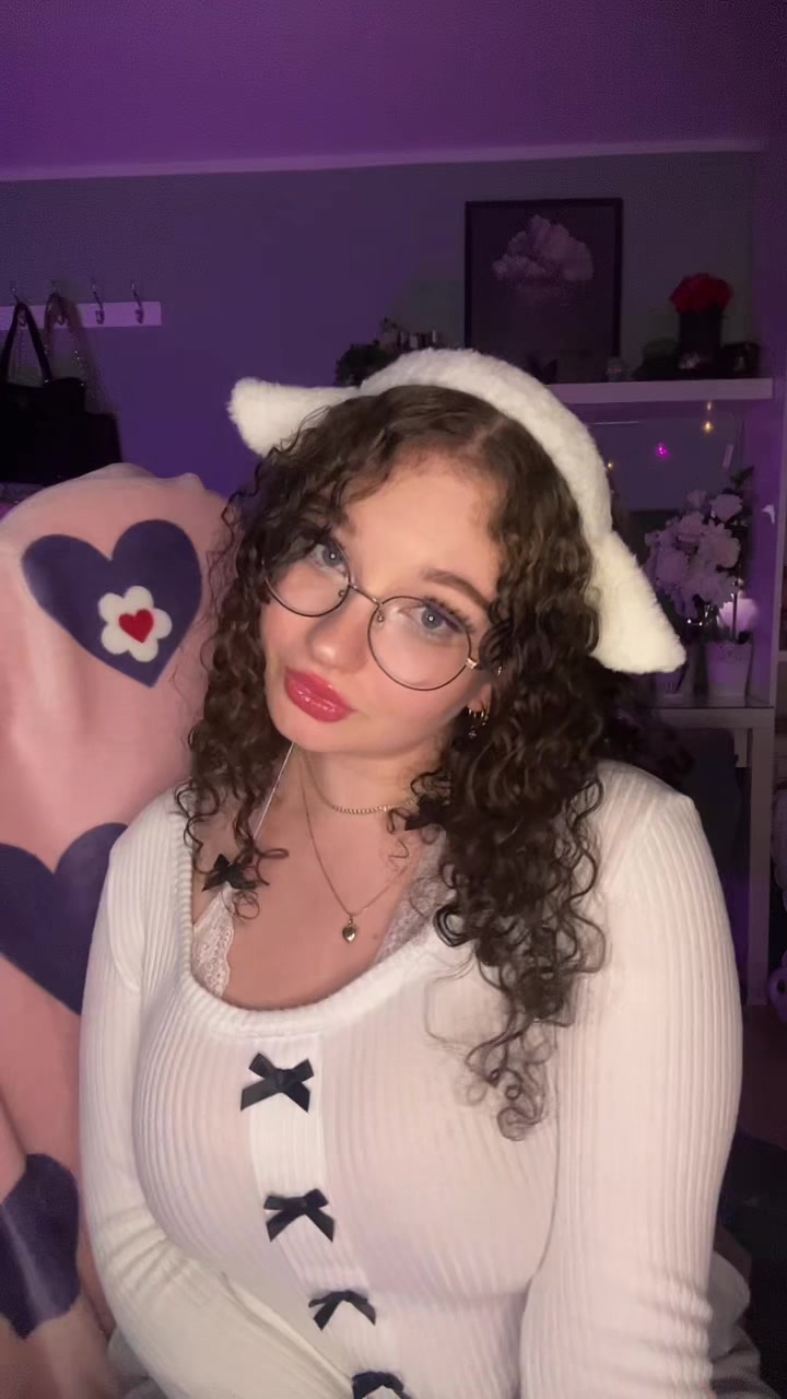 @𝓜𝓲𝓶𝓲 | Streamer