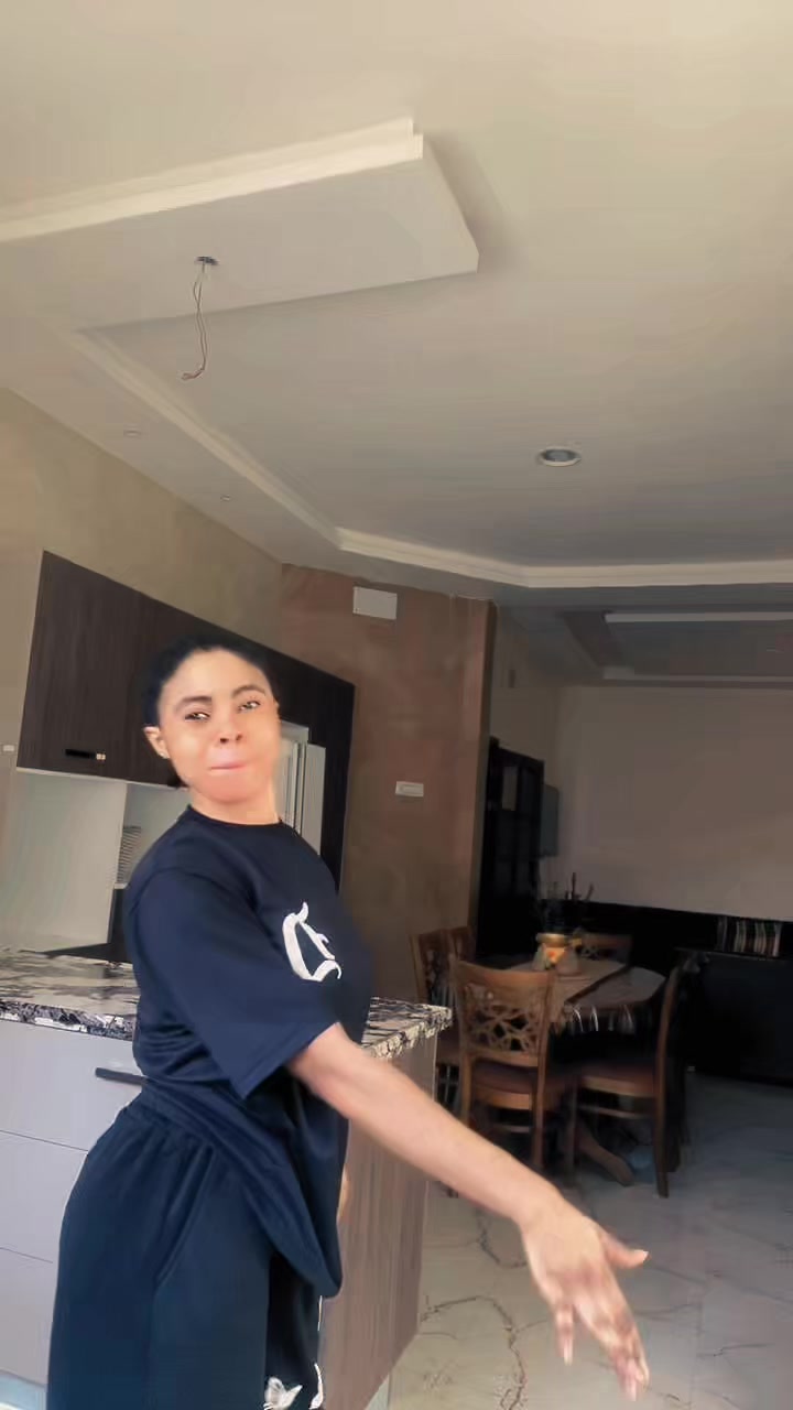 @๐๐๐๐๐๐๐