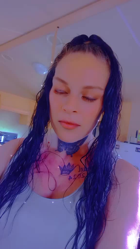 @🔥𝒩𝒾𝓀𝒾𝓉𝒶ℬ𝓊𝓉𝓉ℴ𝓃𝓈🔥