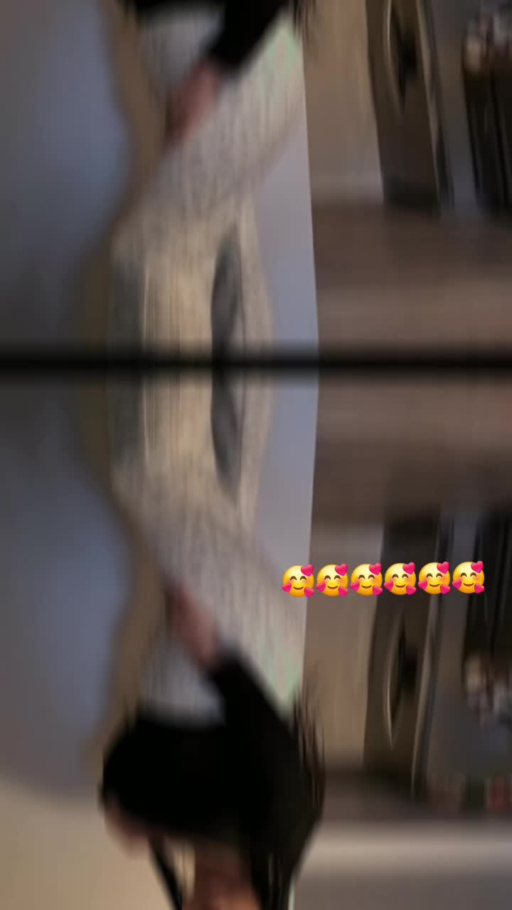 @Angela Paz