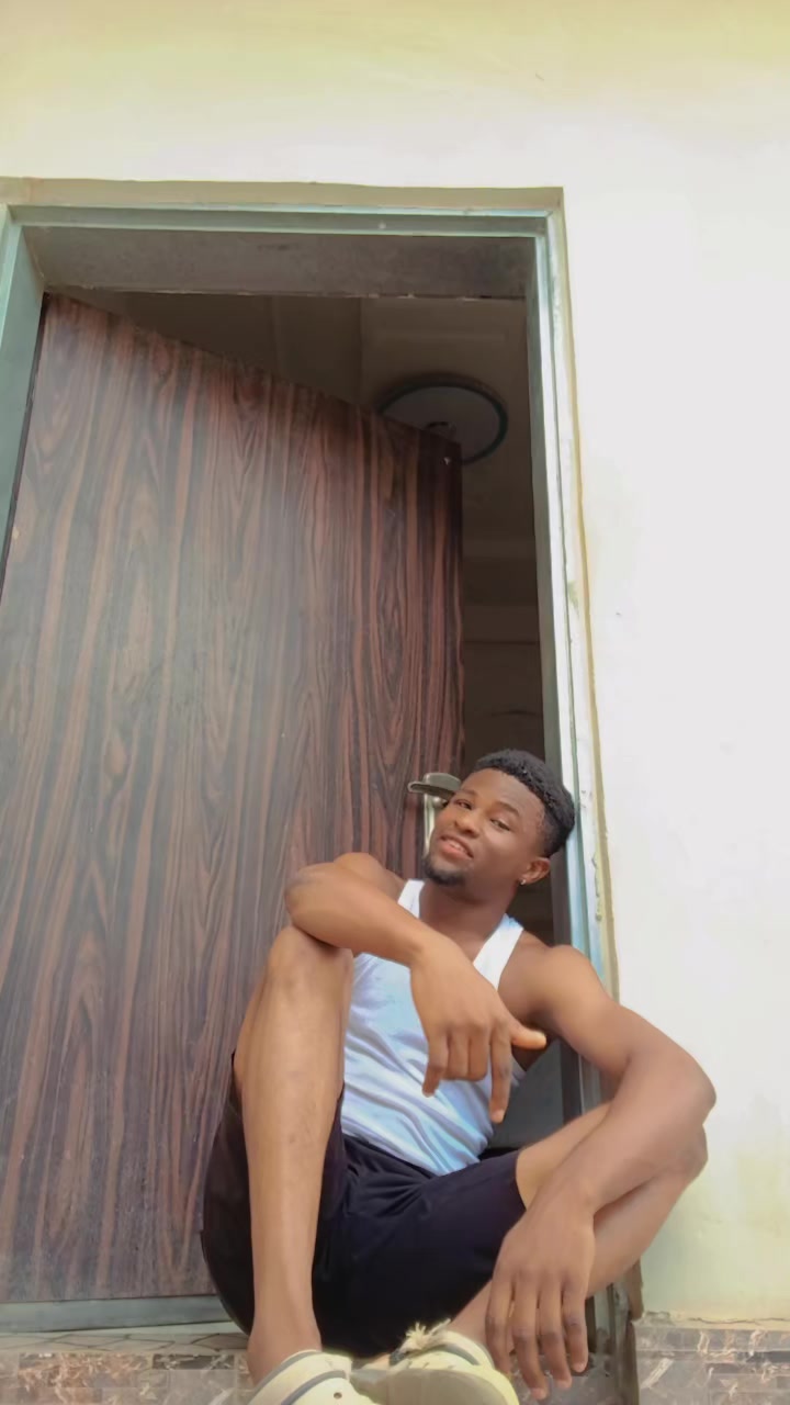 @celebrityboyfriend04