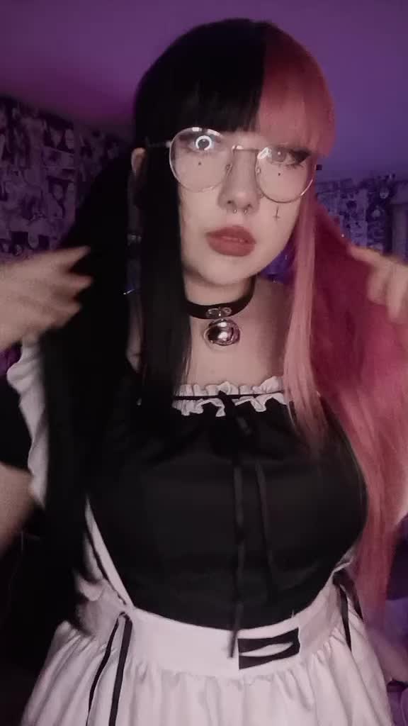 @twitch.tv/pastelbat_jpg