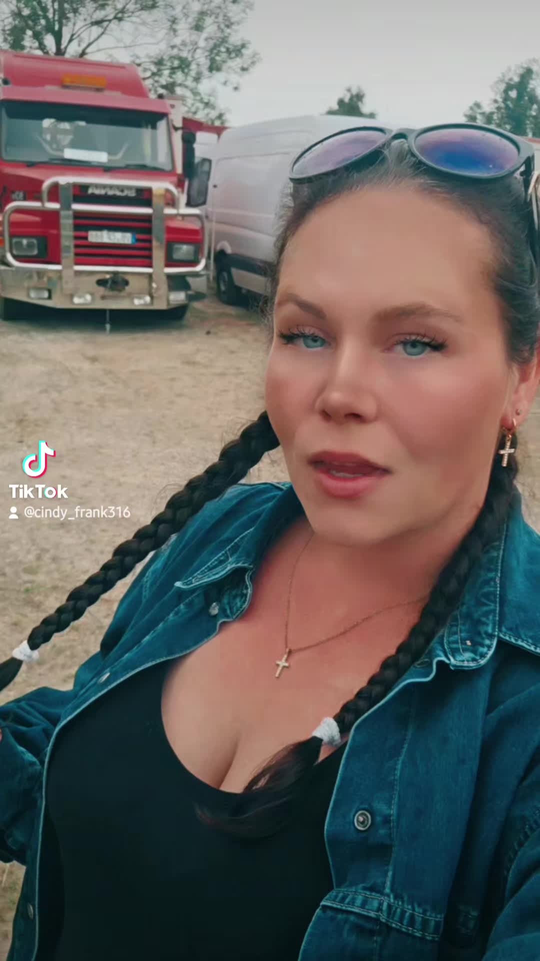 @x_C.Frank_x