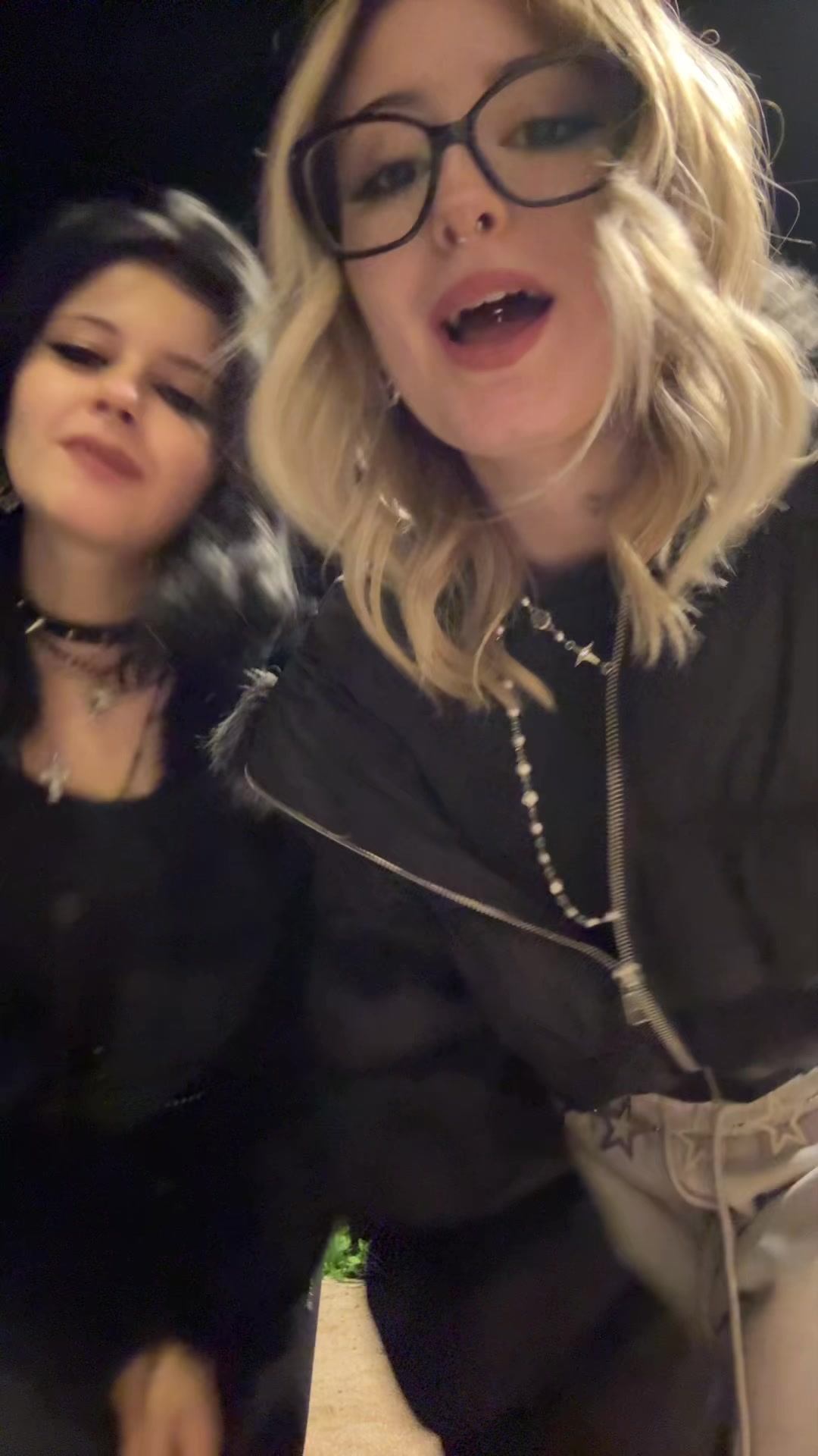 @ari✰