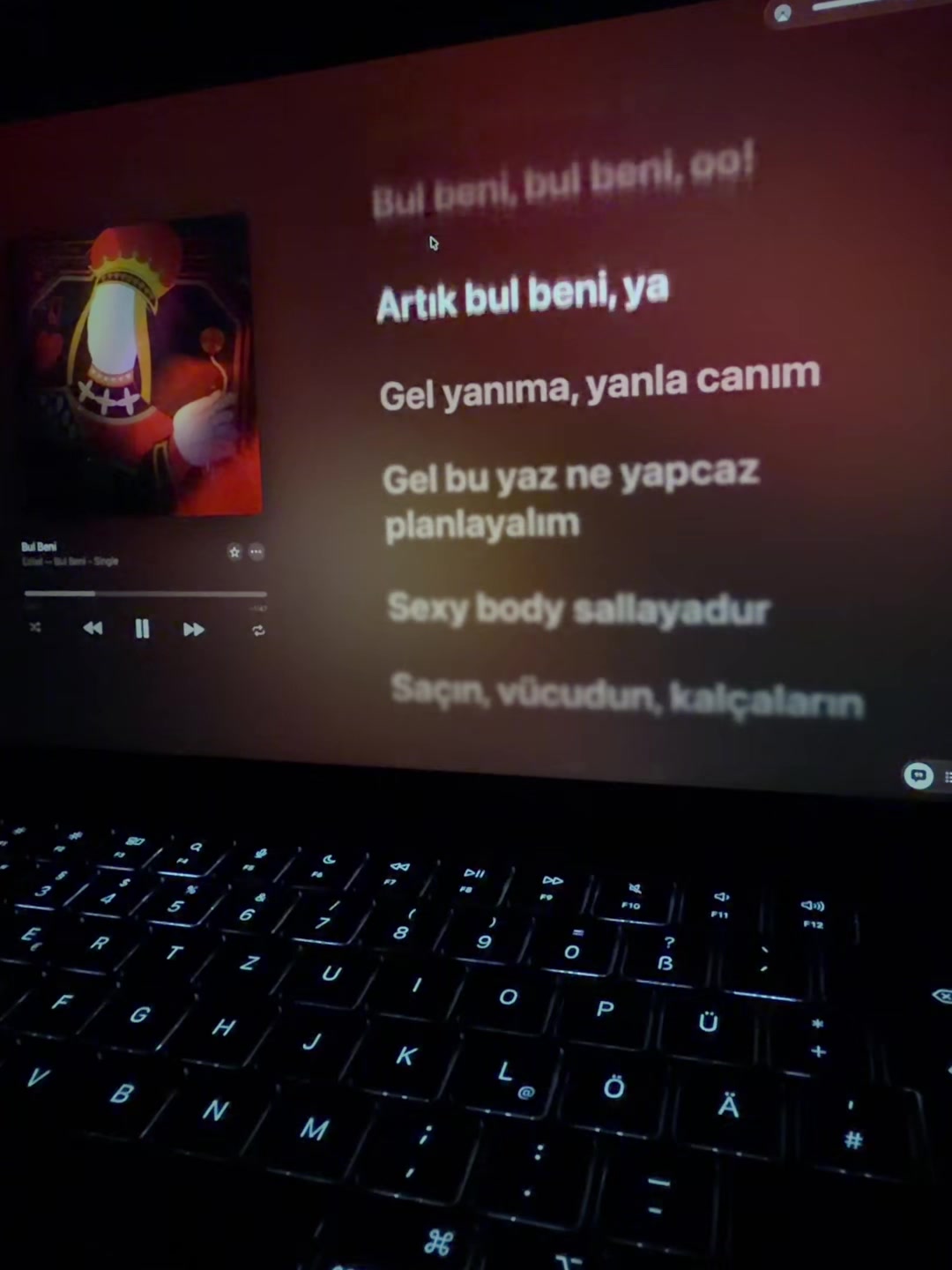 @🎶