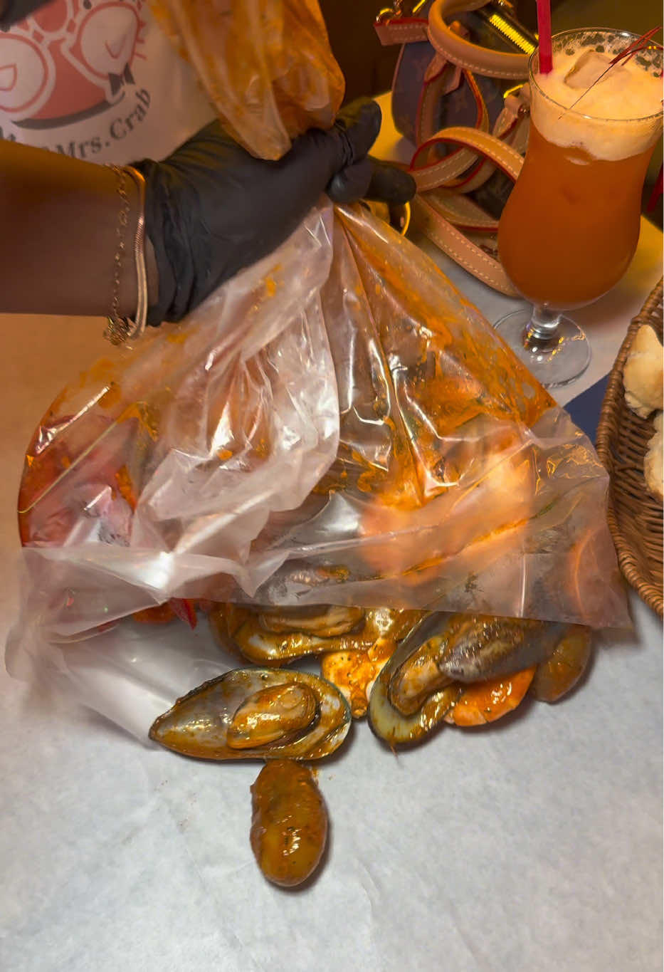 @Mr&Mrs Crab