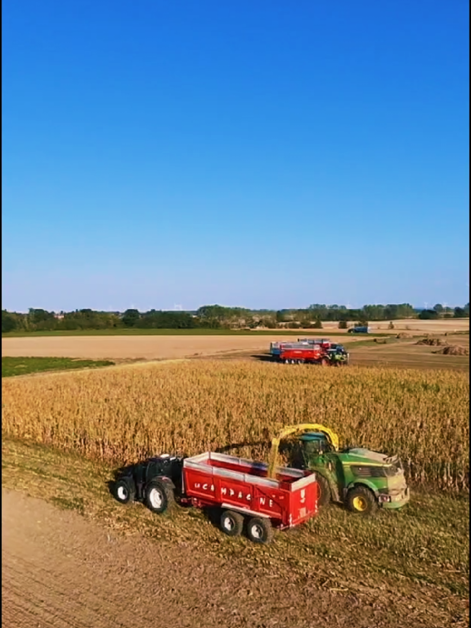 @Marine 🌾🚜