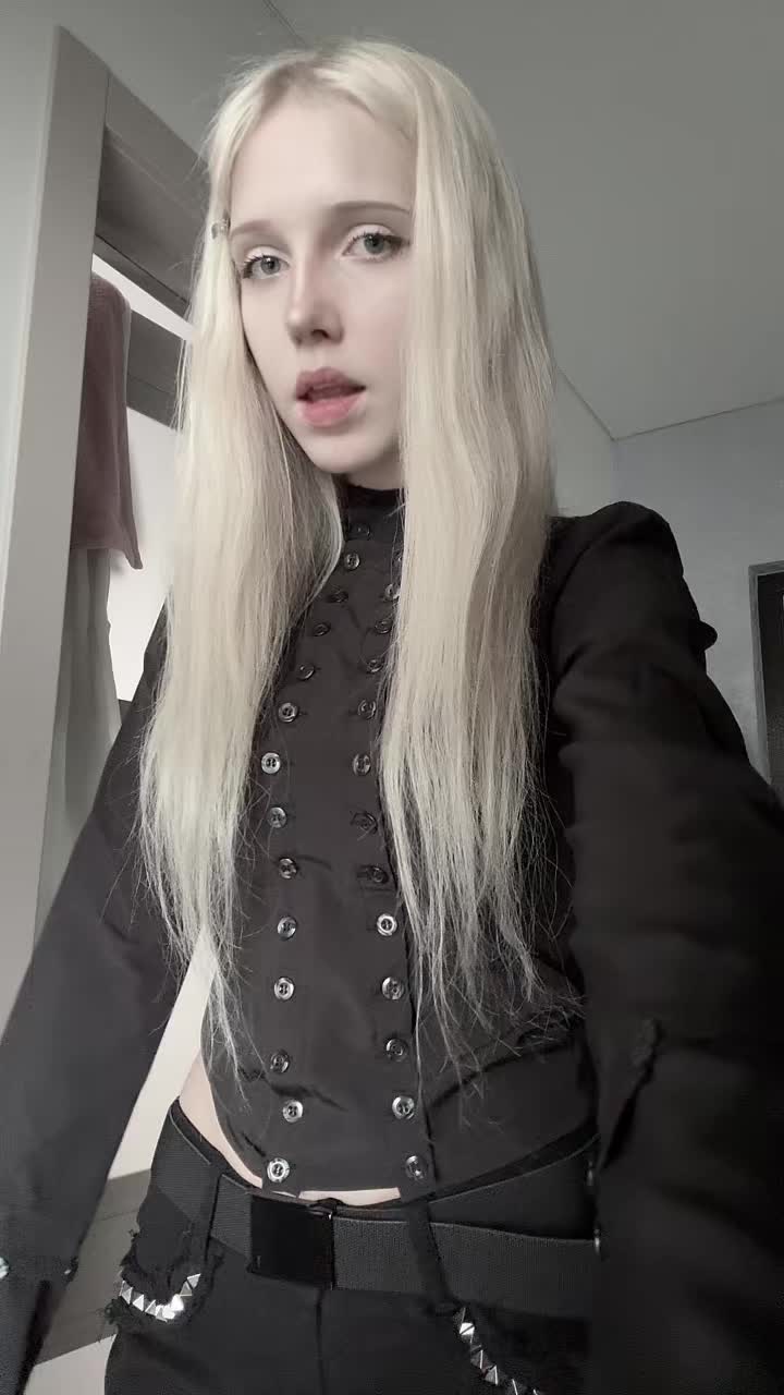 @naomi