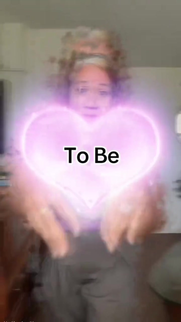 @Bella