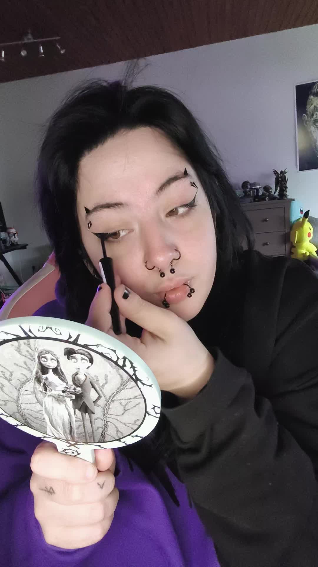 @secretcurvesofmadness