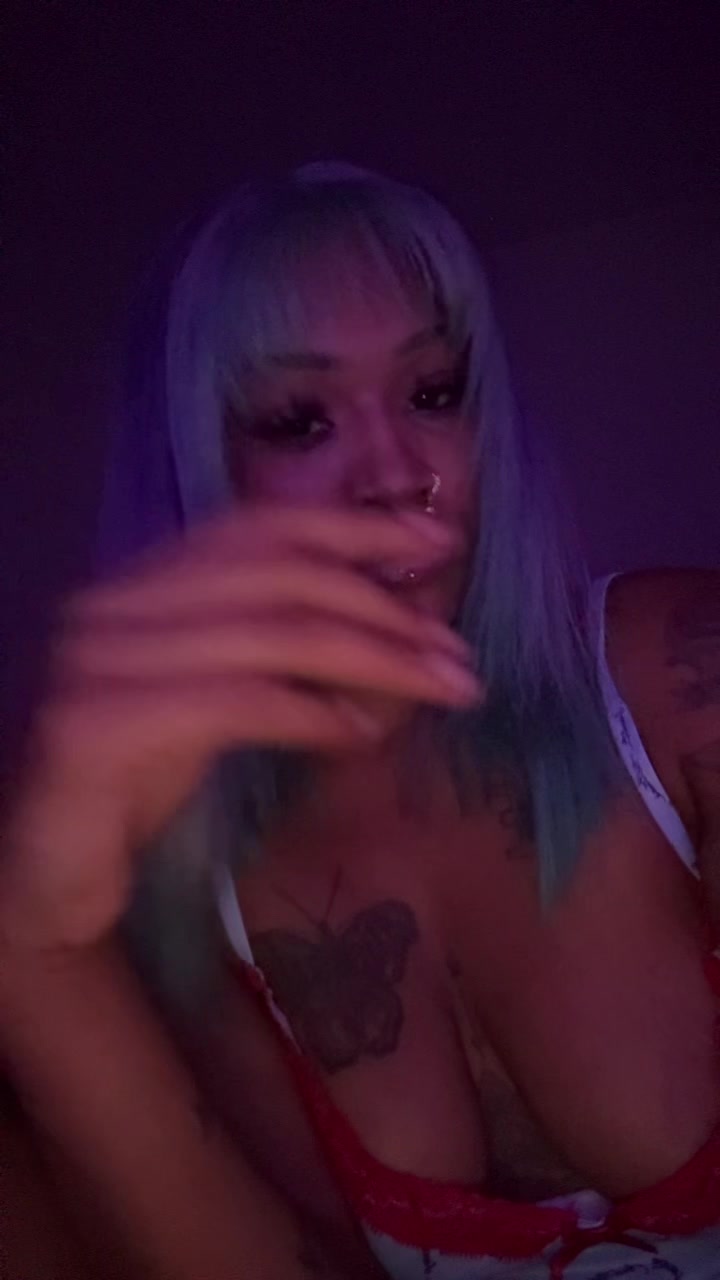 @itsnotmekeepscrolling