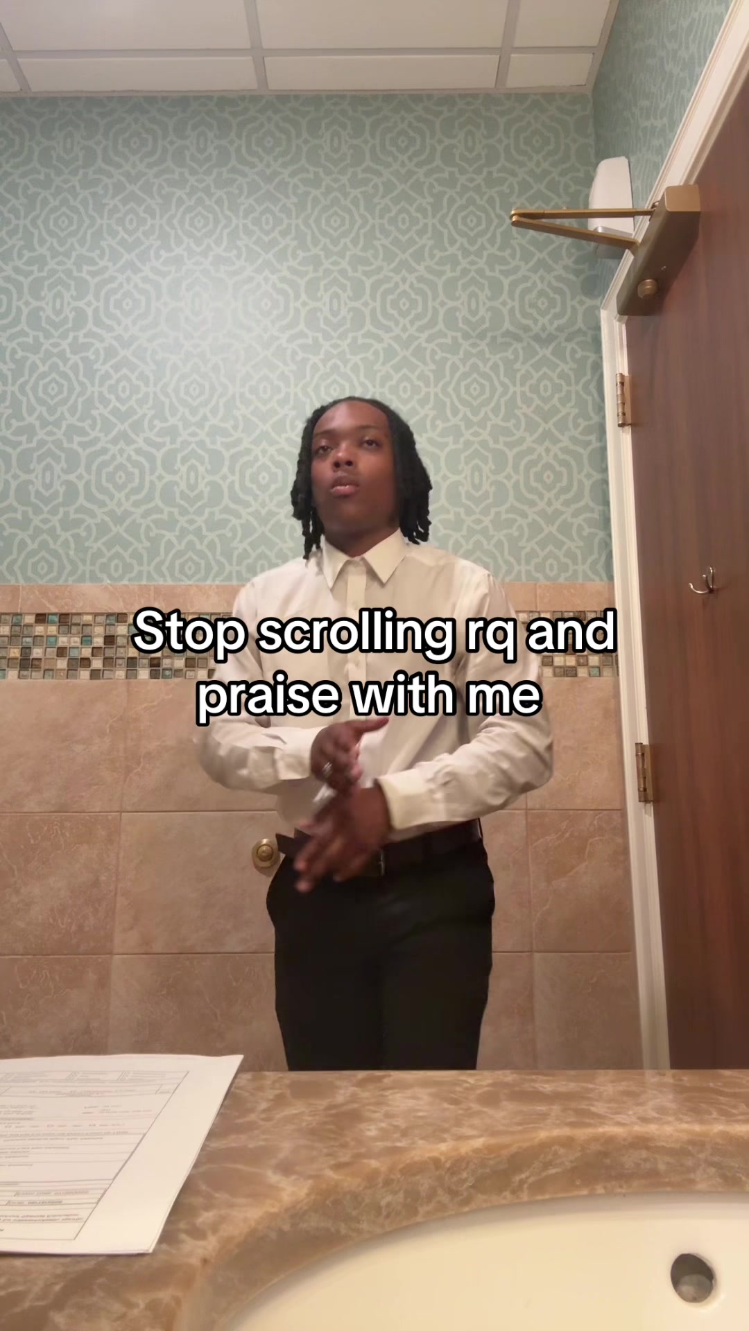 @everybdyhates_e