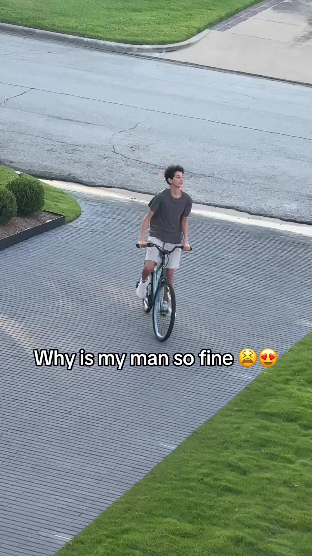 @SourBoymomo