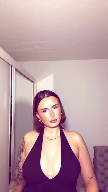@𝐥 𝐚 𝐫 𝐚🌻💛