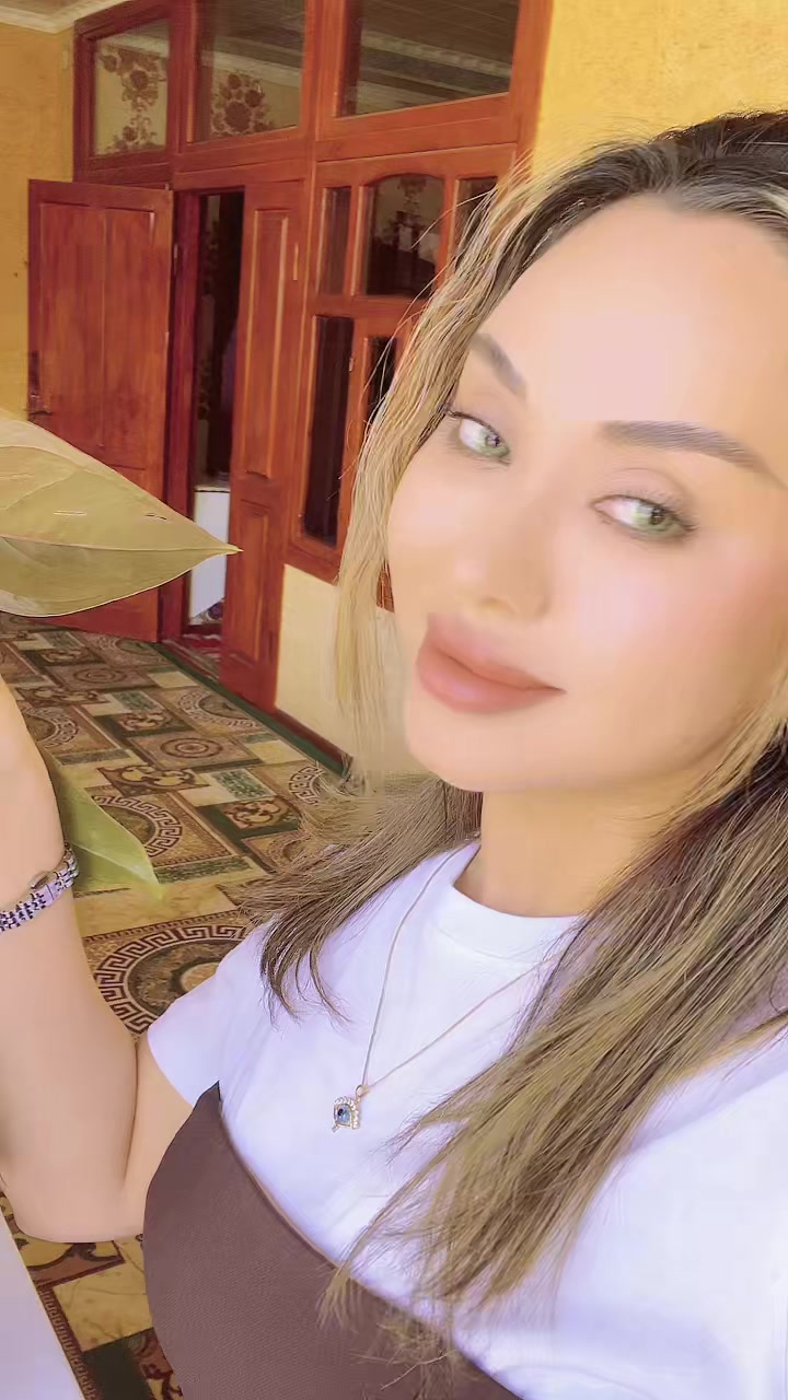 @Жасмина