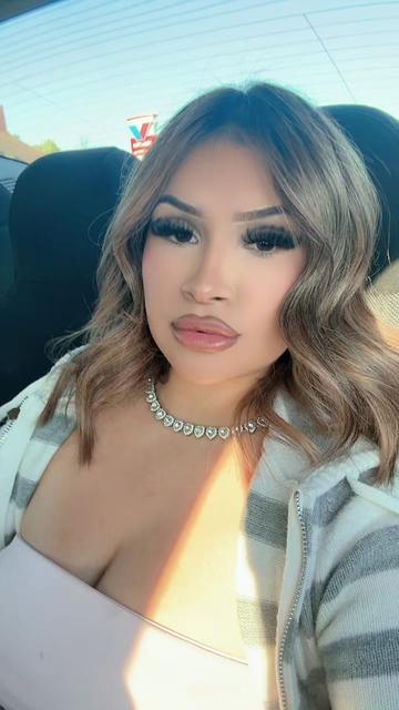 @Pretty Emily 🌷🎀🫦🍓👸🏻