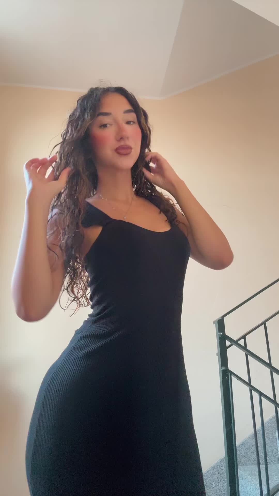 @elle_v_1