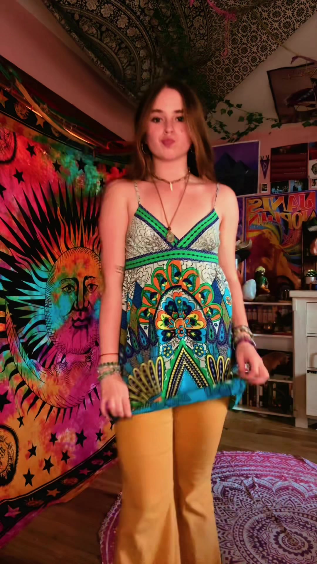 @myah ☮️