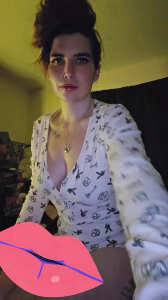 @SassySagittarius♐️💚🐺