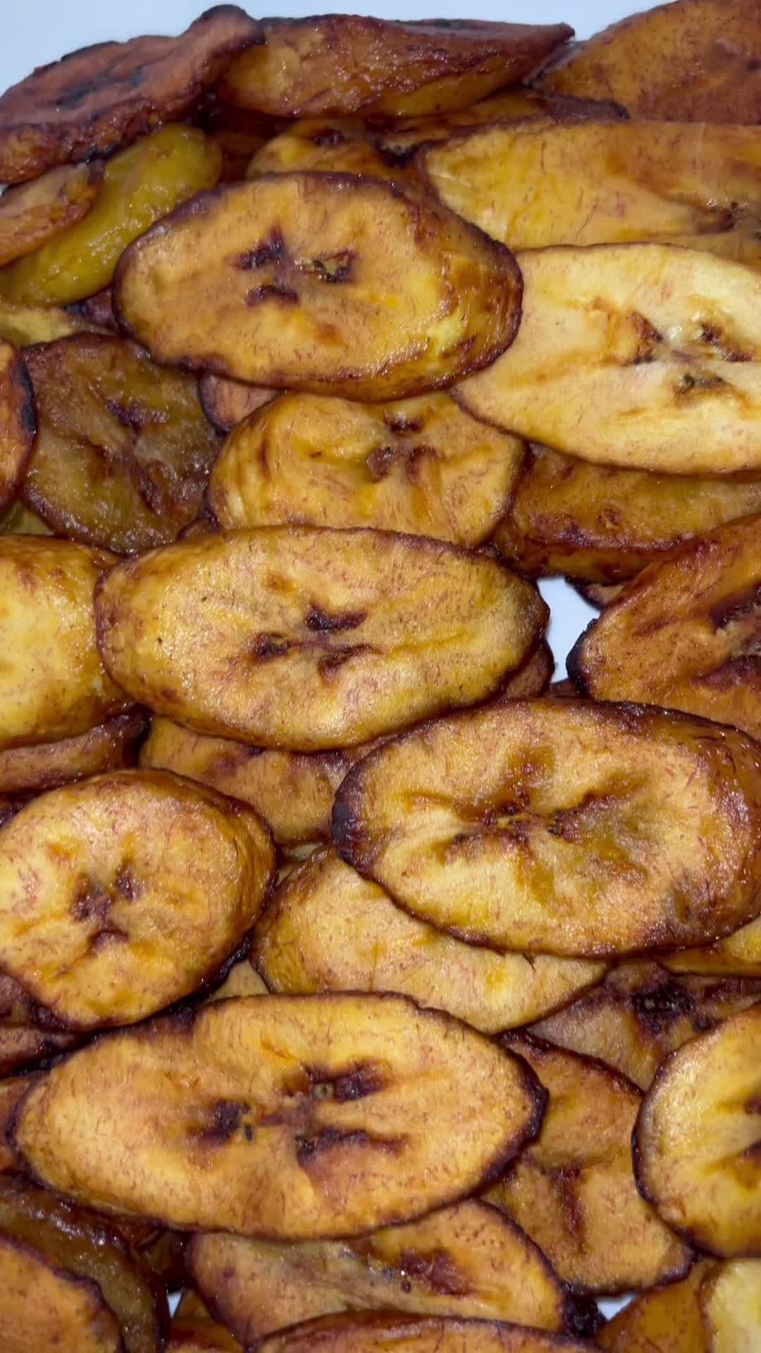 @Laura Yolanda🇦🇴🇫🇷